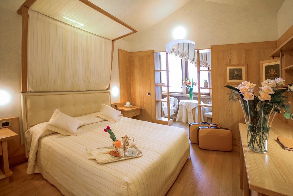 Hotel Spinale Madonna Dış mekan fotoğraf